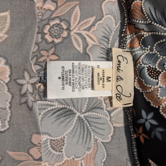 Skirt - Picture 3 of 4